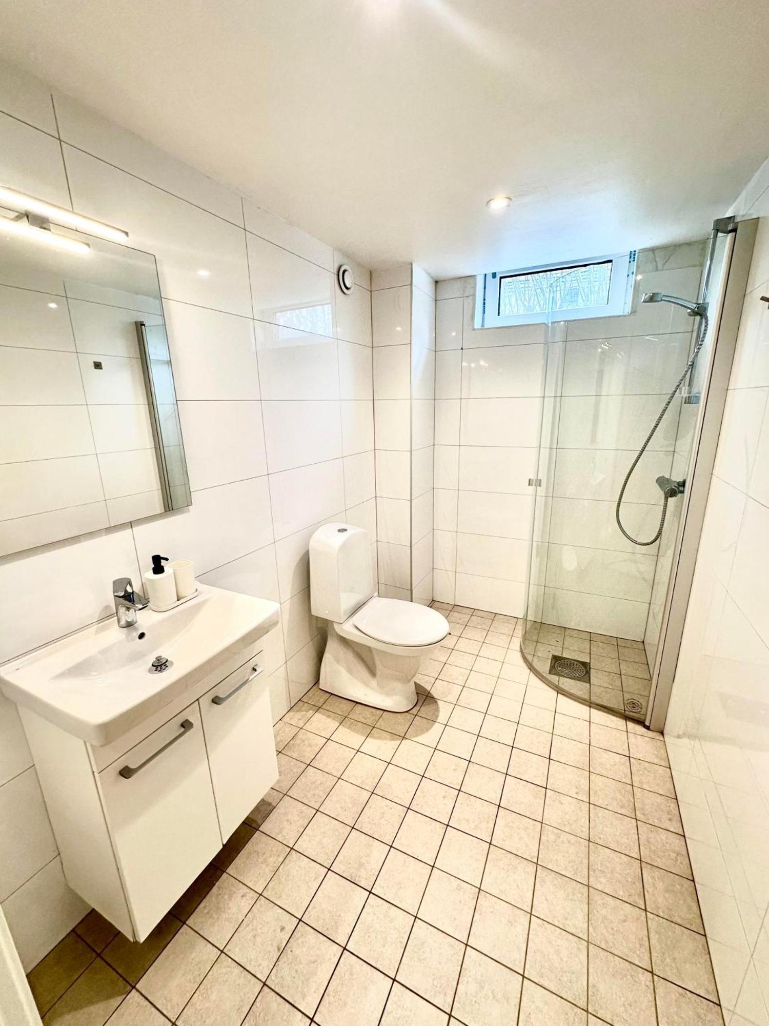 Edsviken Hotell Ab Соллентуна Экстерьер фото